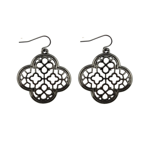 Moroccan Quarterfoil Earrings - Picture 4 of 4
